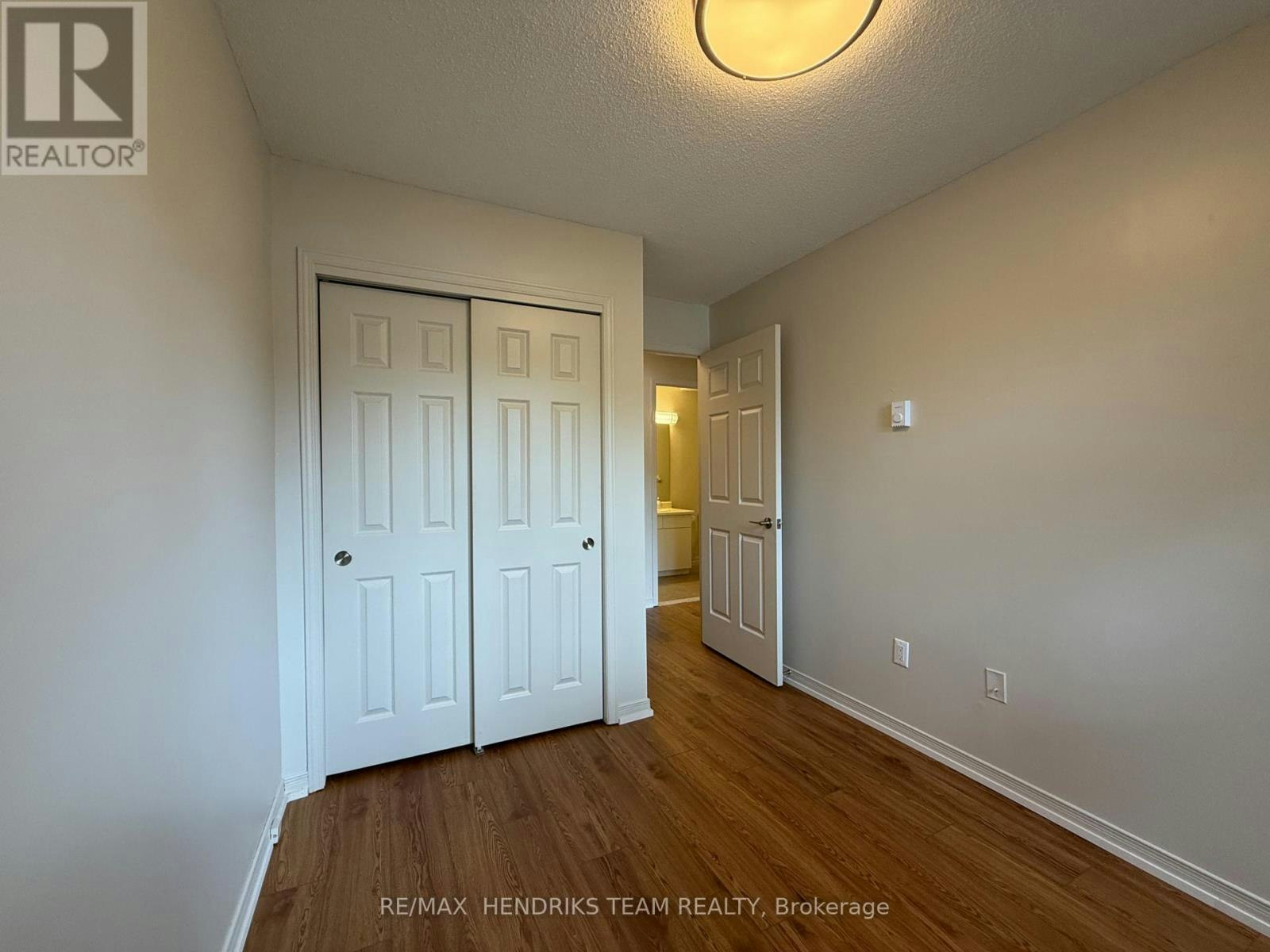 118-128 St Augustine Drive, St. Catharines, ON, L2P 3X6 - 8