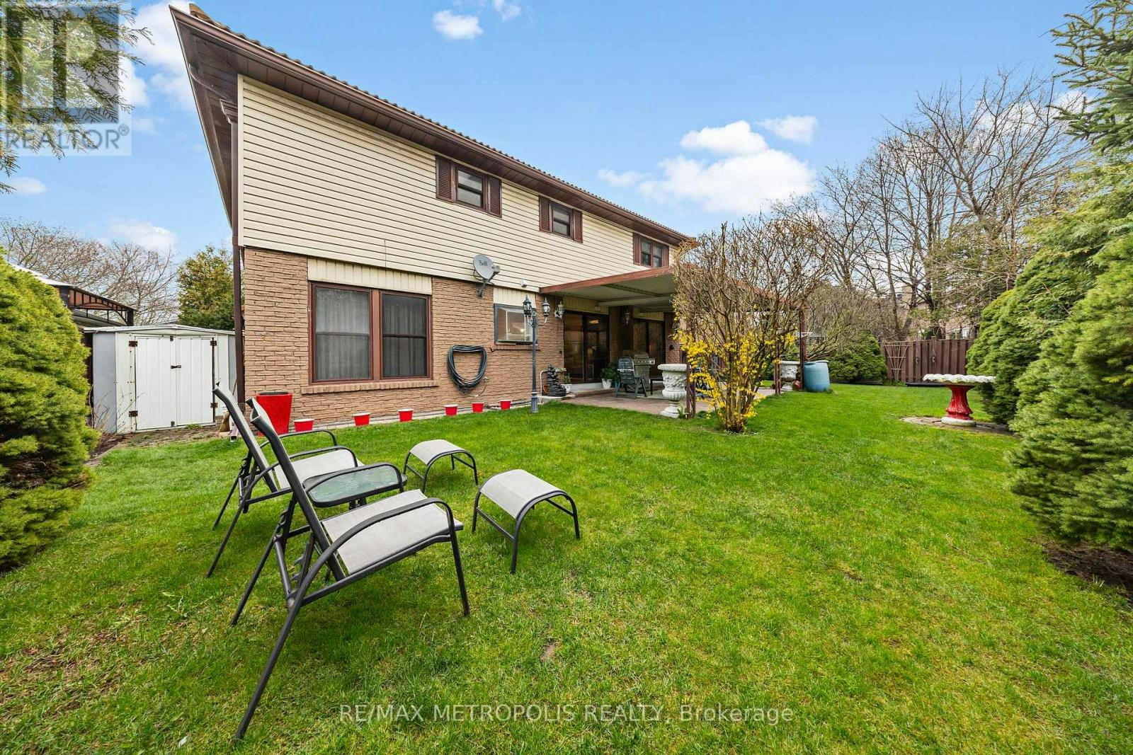 UPPER-754 Eyer Drive, Pickering, ON, L1W 3C2 - 8