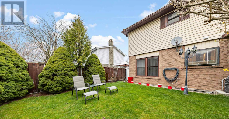 UPPER-754 Eyer Drive, Pickering, ON, L1W 3C2 - 7