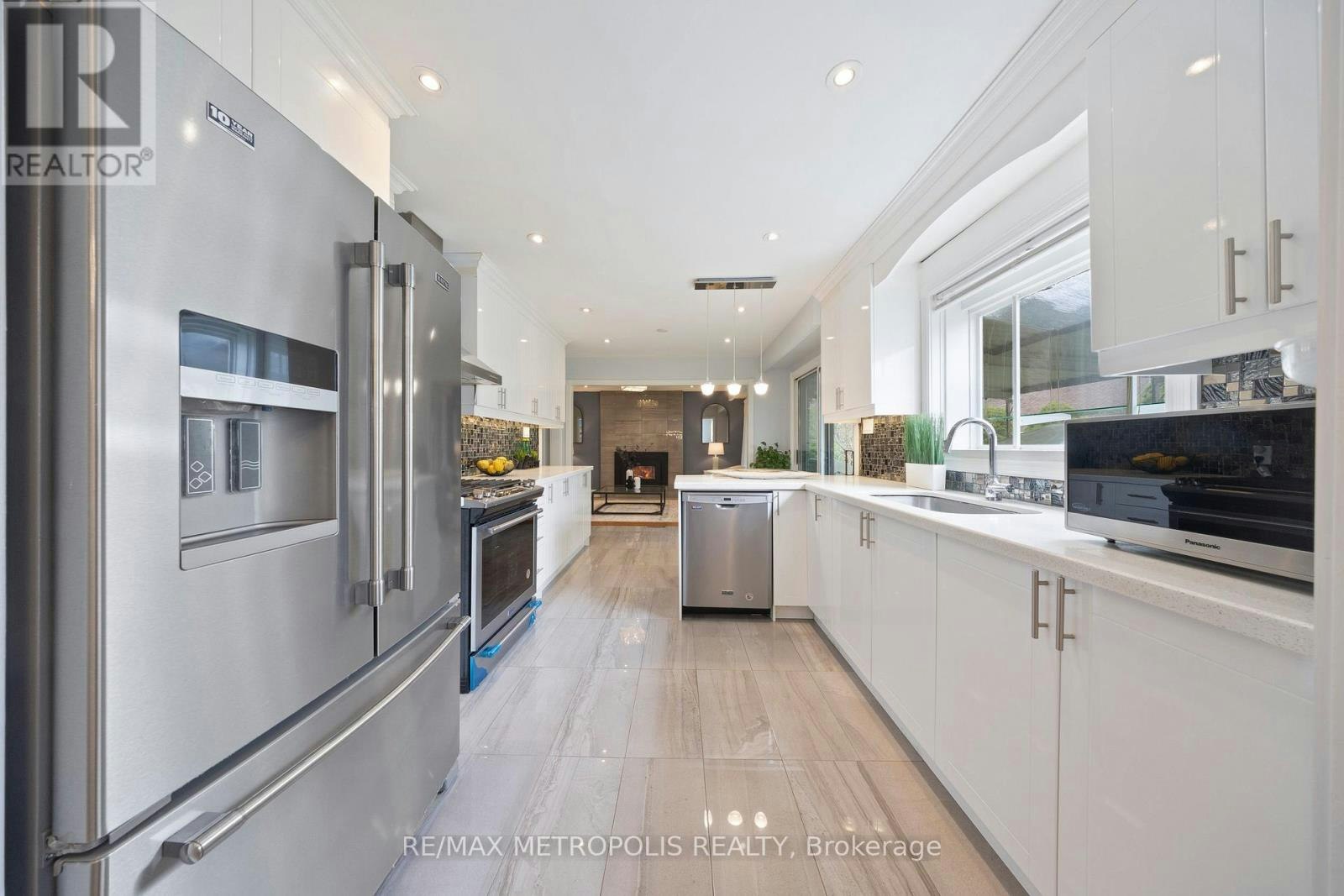 UPPER-754 Eyer Drive, Pickering, ON, L1W 3C2 - 17