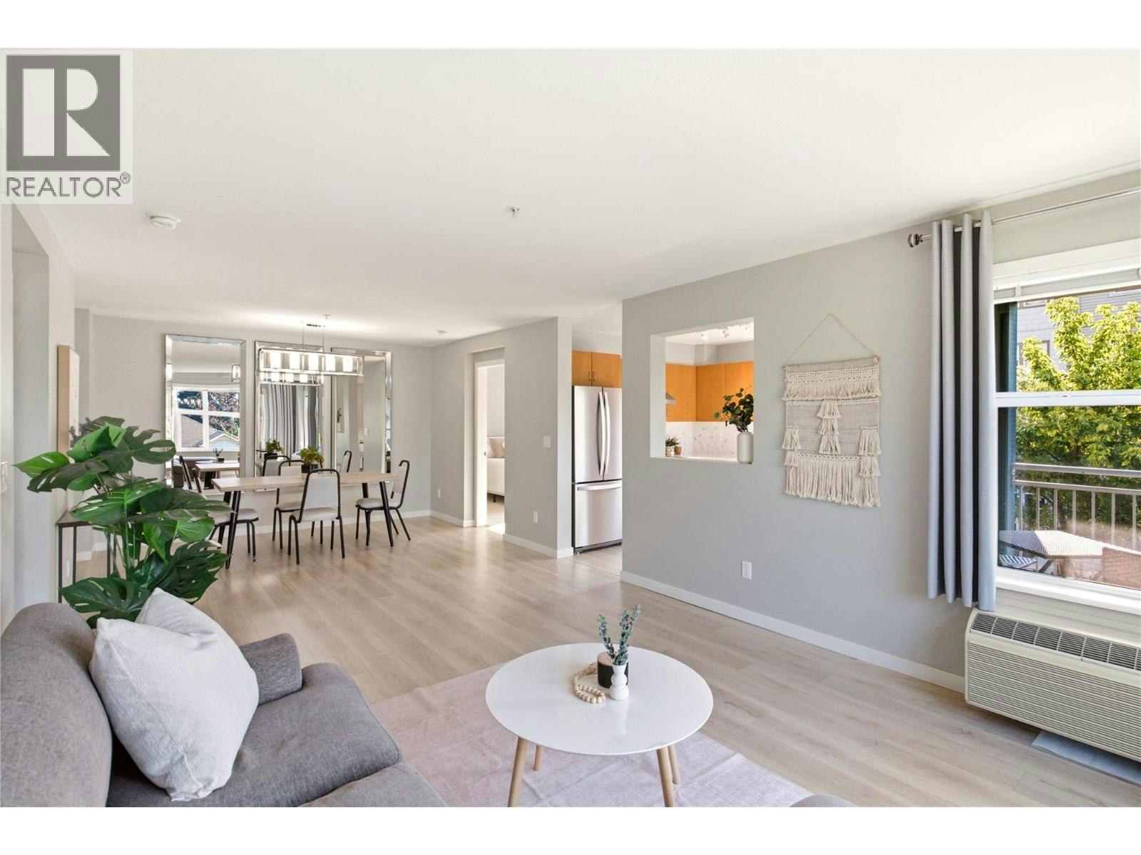 215-563 Yates Road, Kelowna, BC, V1V 2V3
