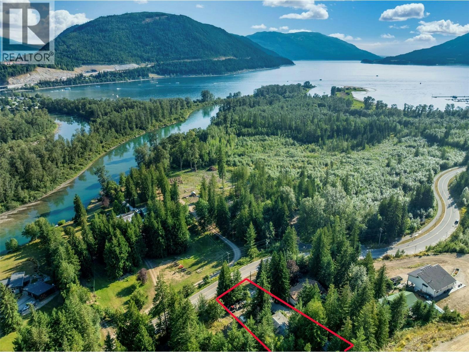 8 Old Town Road, Sicamous, BC, V0E 2V4