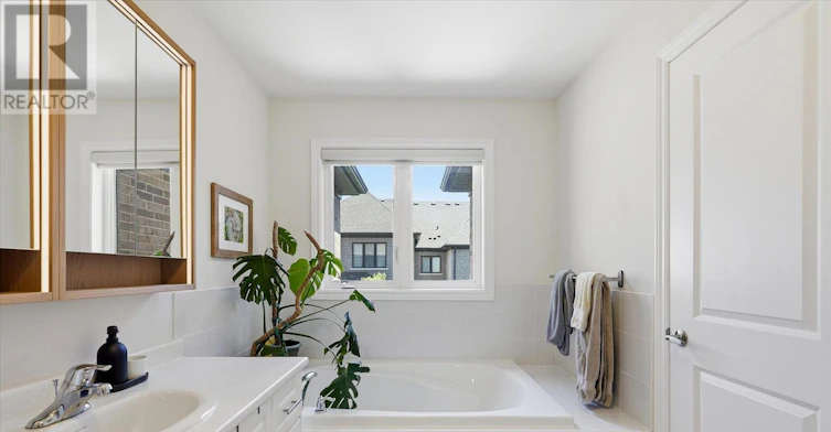 9 Viola Street, East Gwillimbury, ON, L9N 0T6 - 29