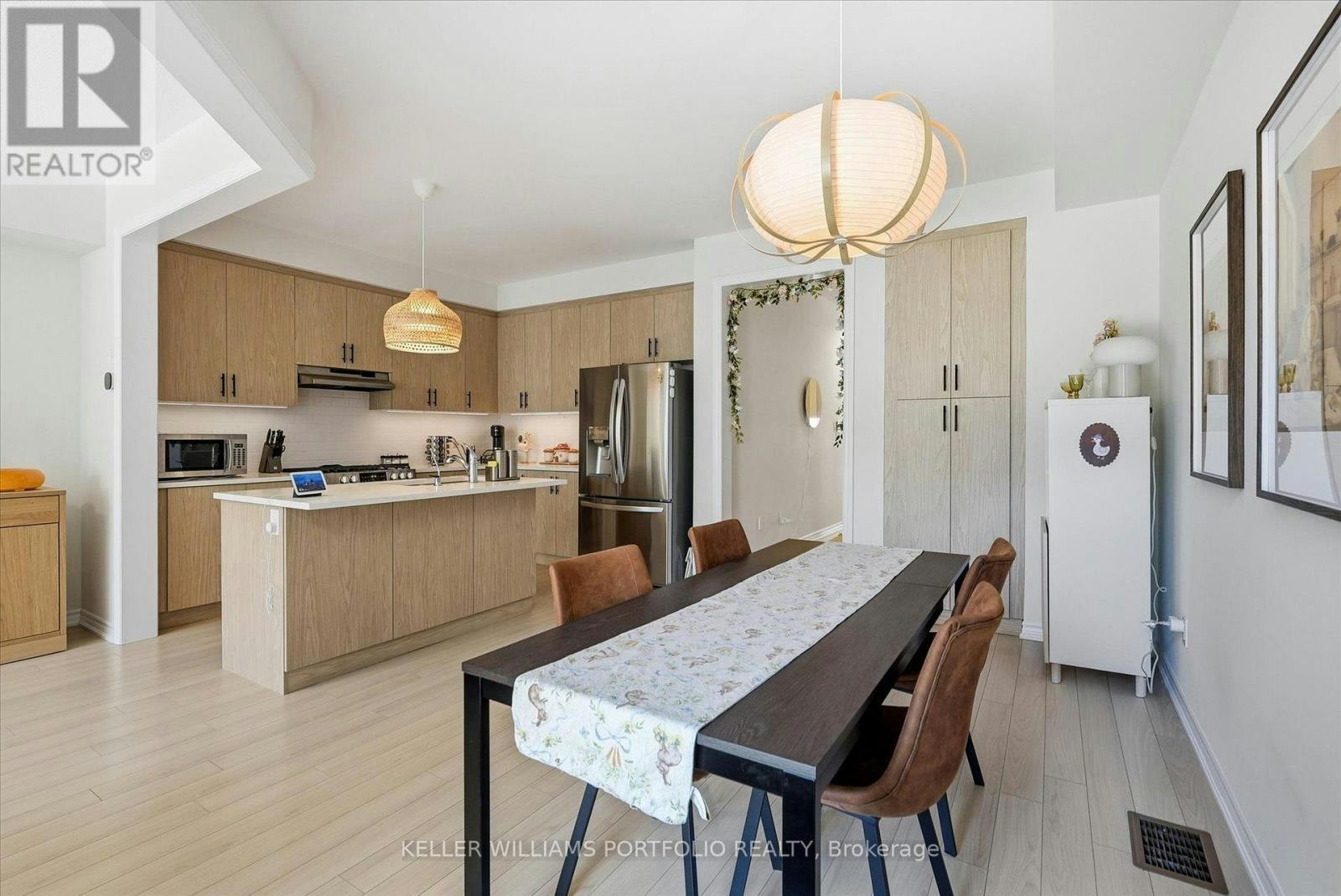 9 Viola Street, East Gwillimbury, ON, L9N 0T6 - 19