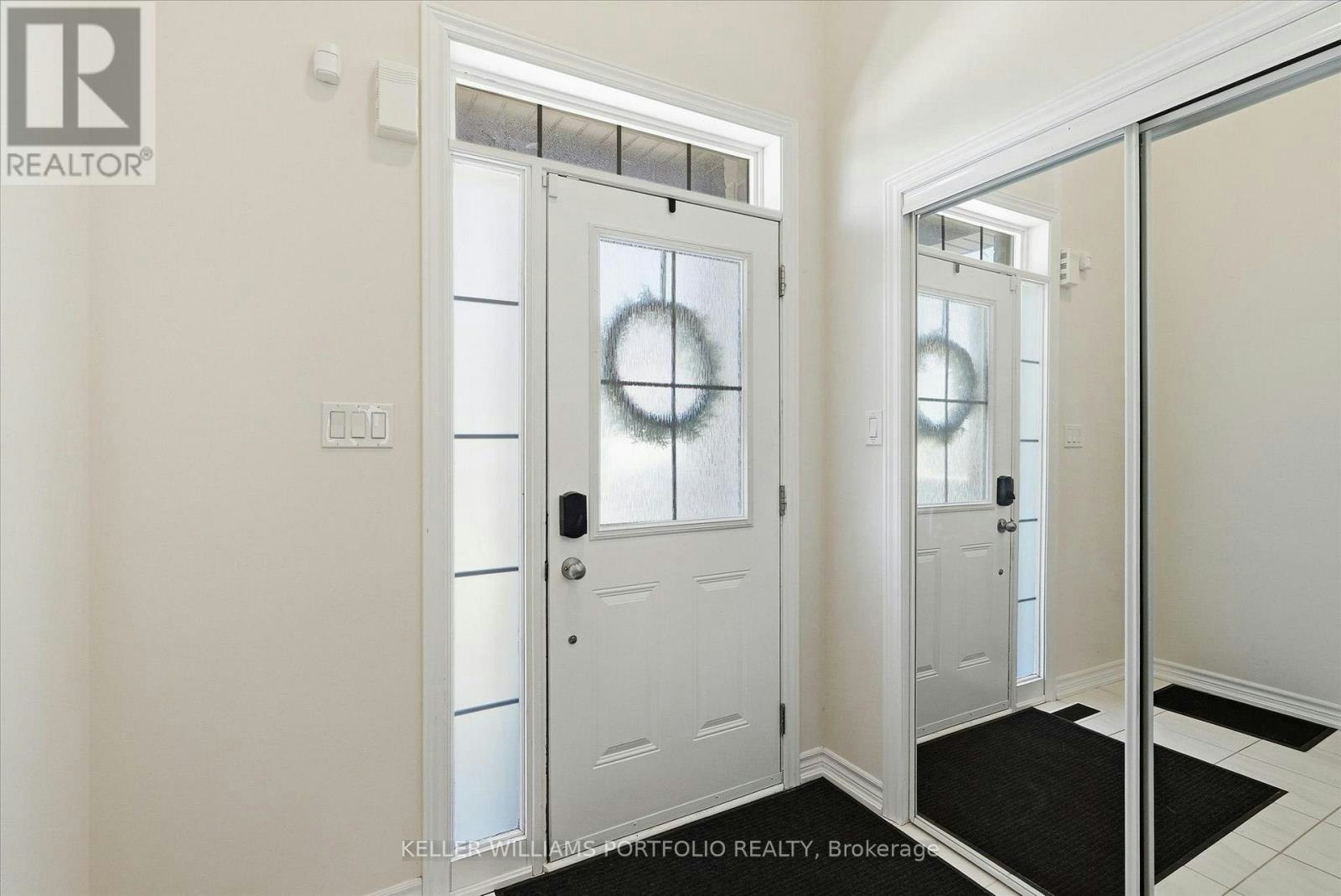 9 Viola Street, East Gwillimbury, ON, L9N 0T6 - 5