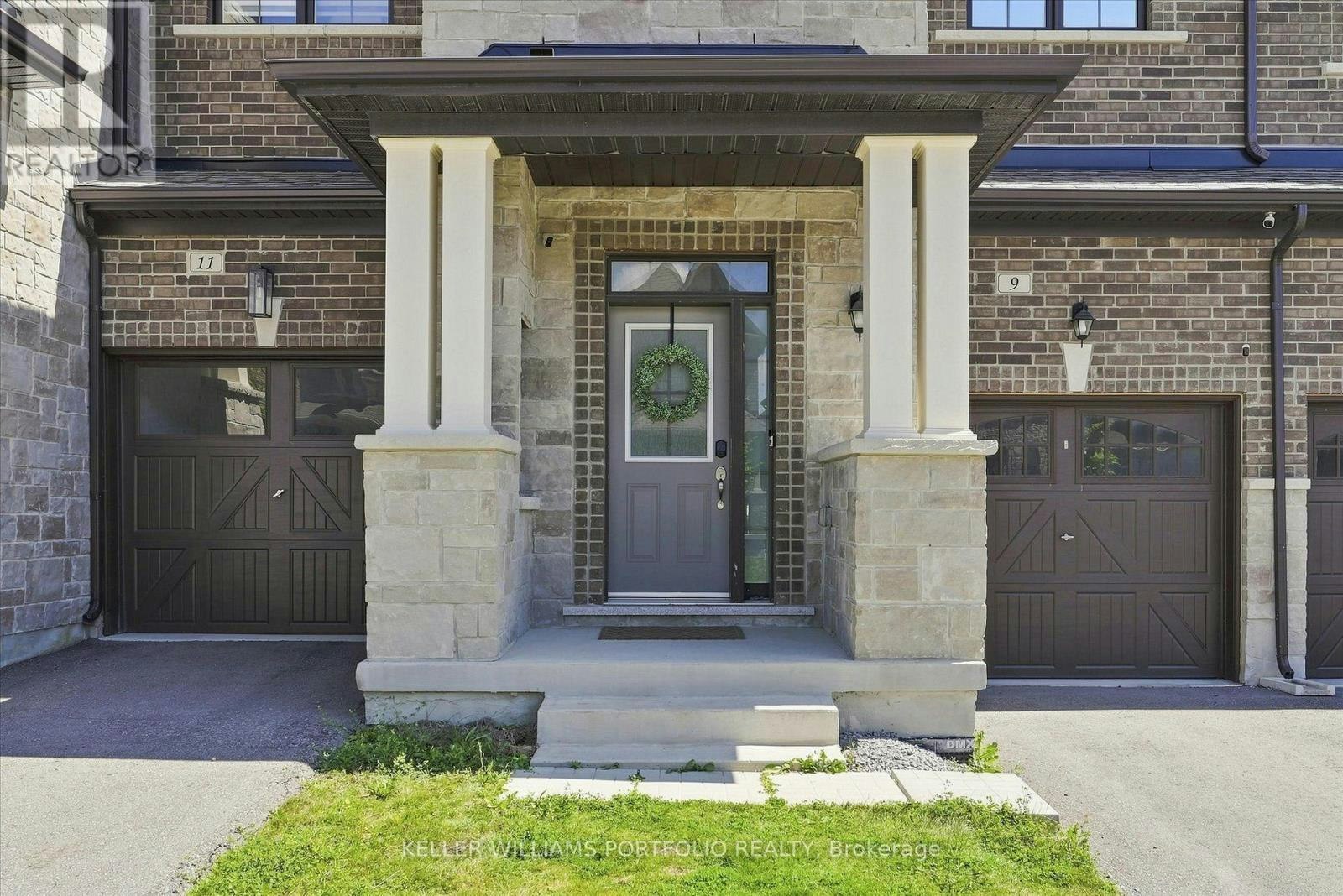 9 Viola Street, East Gwillimbury, ON, L9N 0T6 - 4