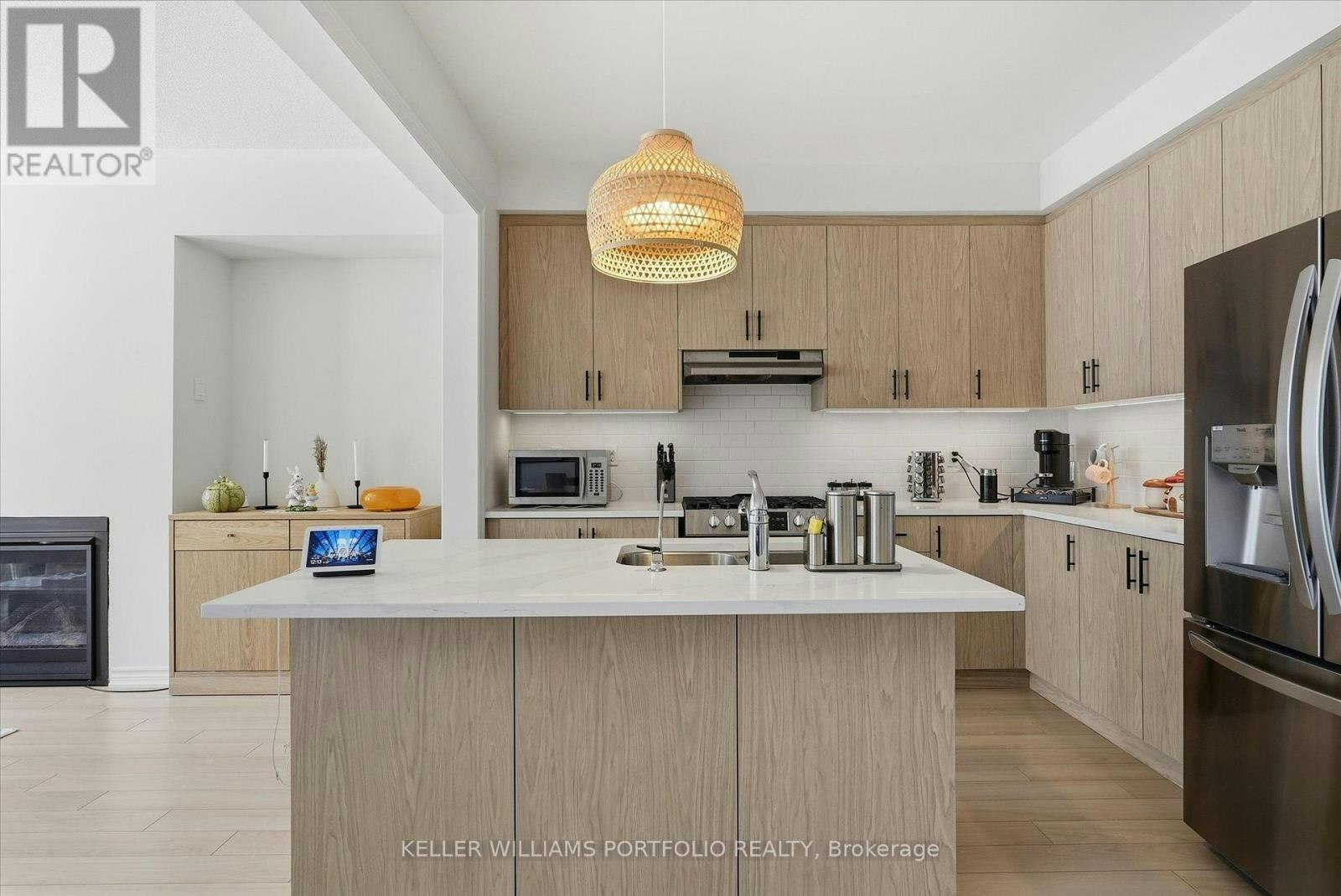 9 Viola Street, East Gwillimbury, ON, L9N 0T6 - 14