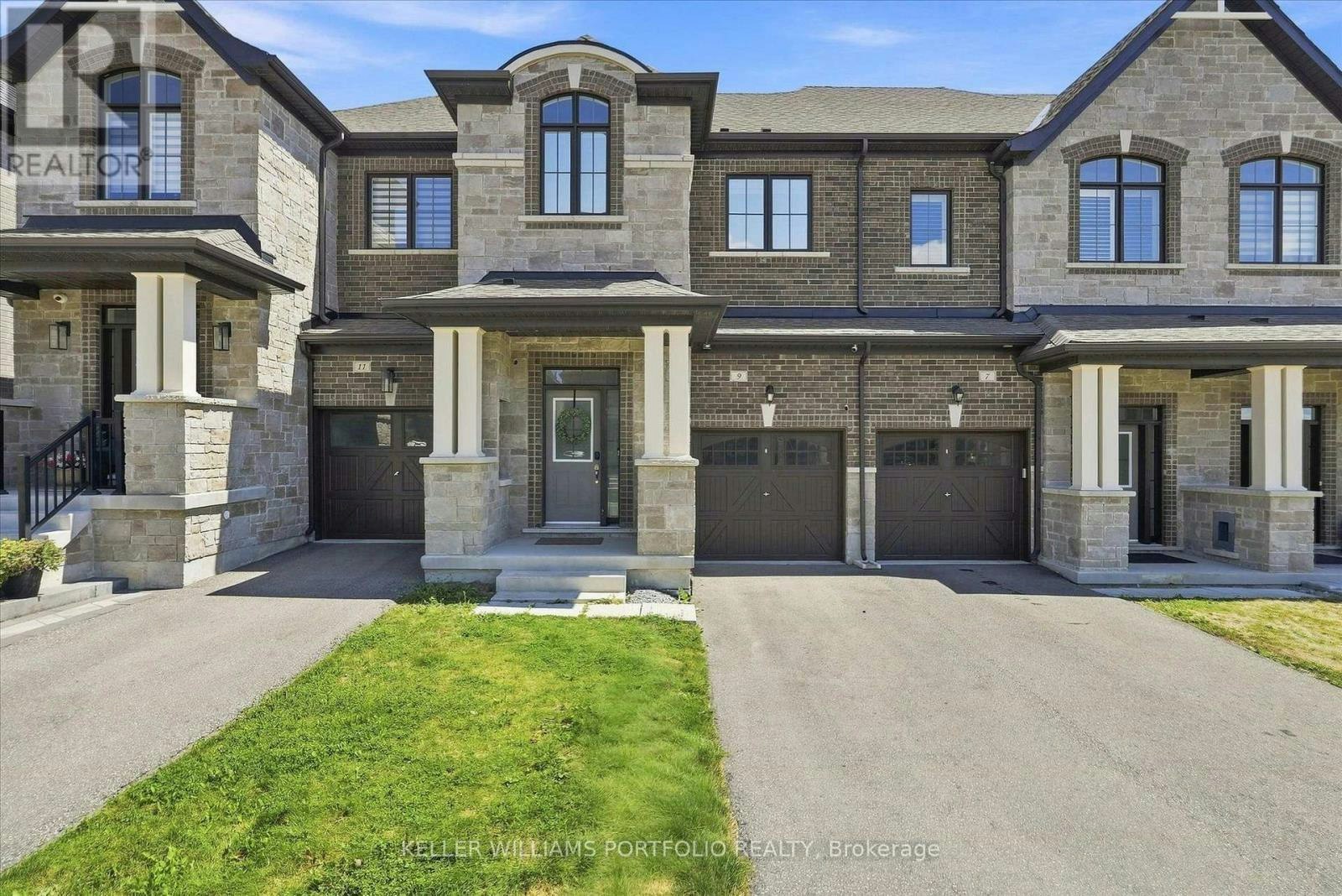 9 Viola Street, East Gwillimbury, ON, L9N 0T6