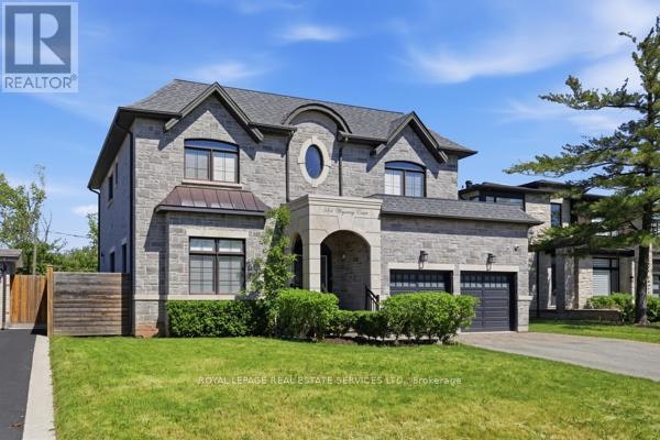 584 Weynway Court, Oakville, ON, L6L 4G7