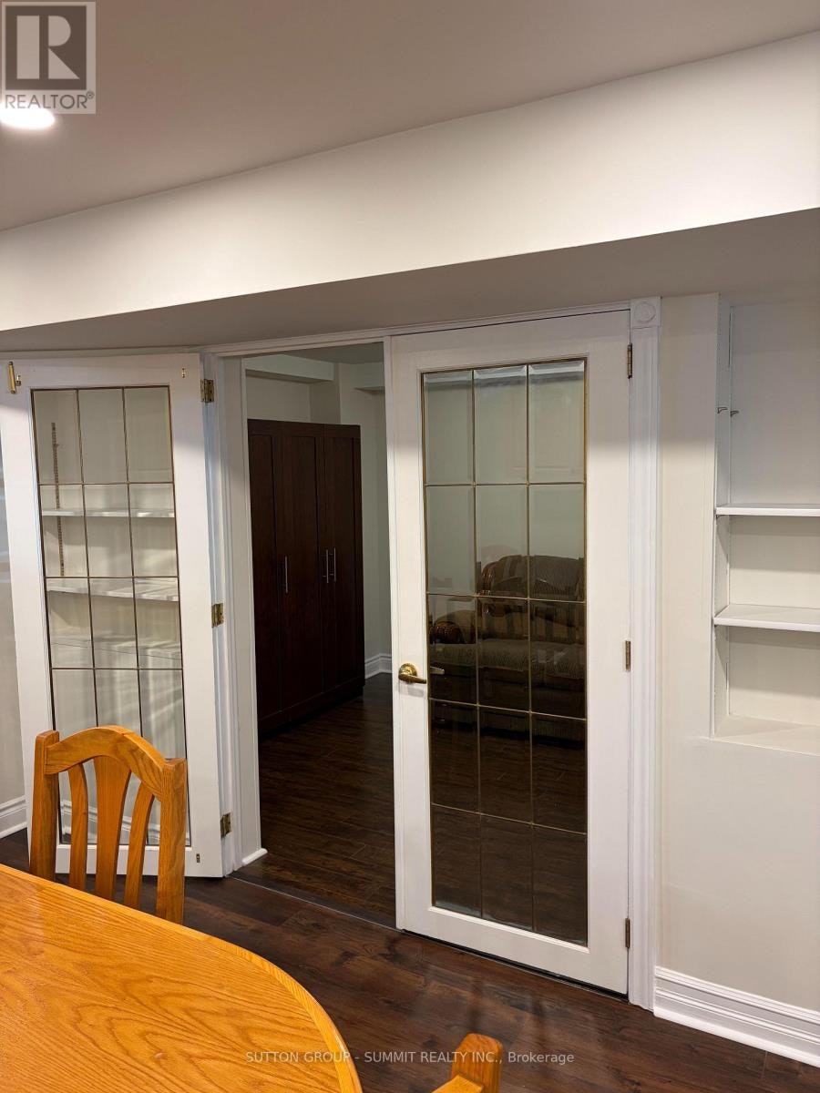 ONLY-LOWER 3227 Level Trisha Downs, Mississauga, ON, L5A 2A6 - 10