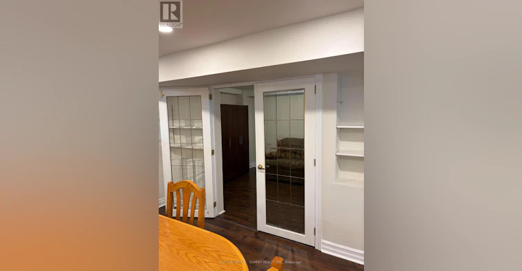 ONLY-LOWER 3227 Level Trisha Downs, Mississauga, ON, L5A 2A6 - 10