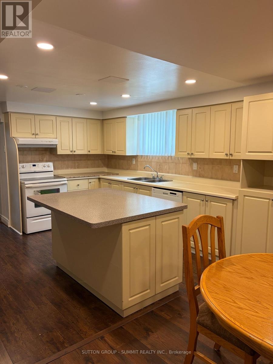 ONLY-LOWER 3227 Level Trisha Downs, Mississauga, ON, L5A 2A6 - 6