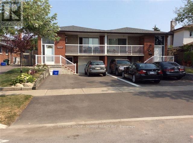 ONLY-LOWER 3227 Level Trisha Downs, Mississauga, ON, L5A 2A6