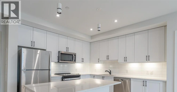 409-1540 Venetian Boulevard, Point Edward, ON, N7T 0A4 - 12