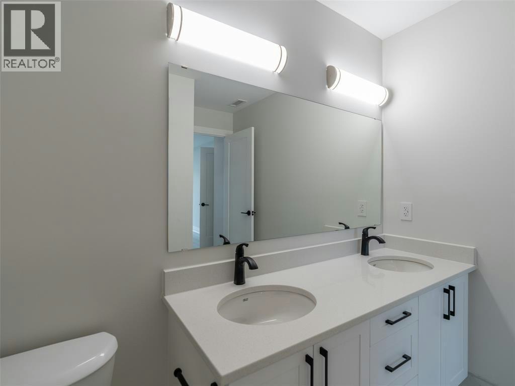 407-1540 Venetian Boulevard, Point Edward, ON, N7T 0A4 - 9