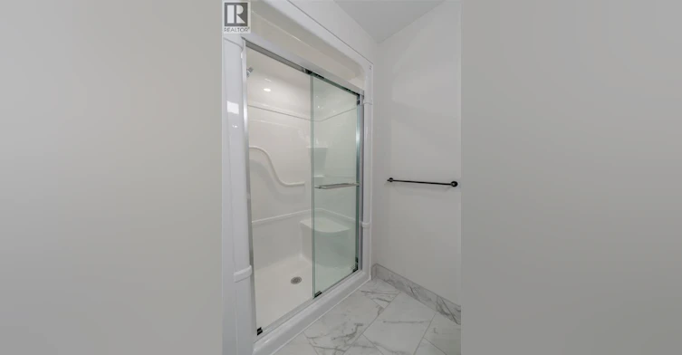 407-1540 Venetian Boulevard, Point Edward, ON, N7T 0A4 - 11