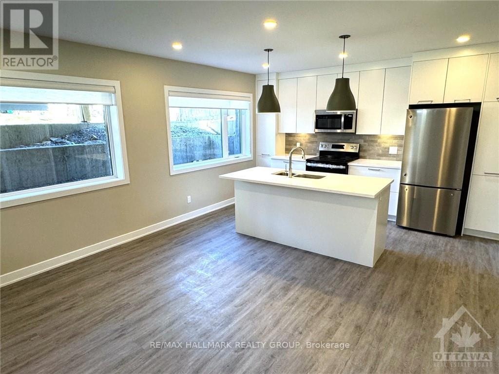 B-320 Mona Avenue, Ottawa, ON, K1L 7A2 - 4