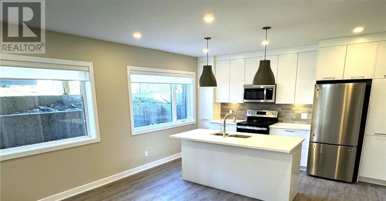 B-320 Mona Avenue, Ottawa, ON, K1L 7A2 - 4