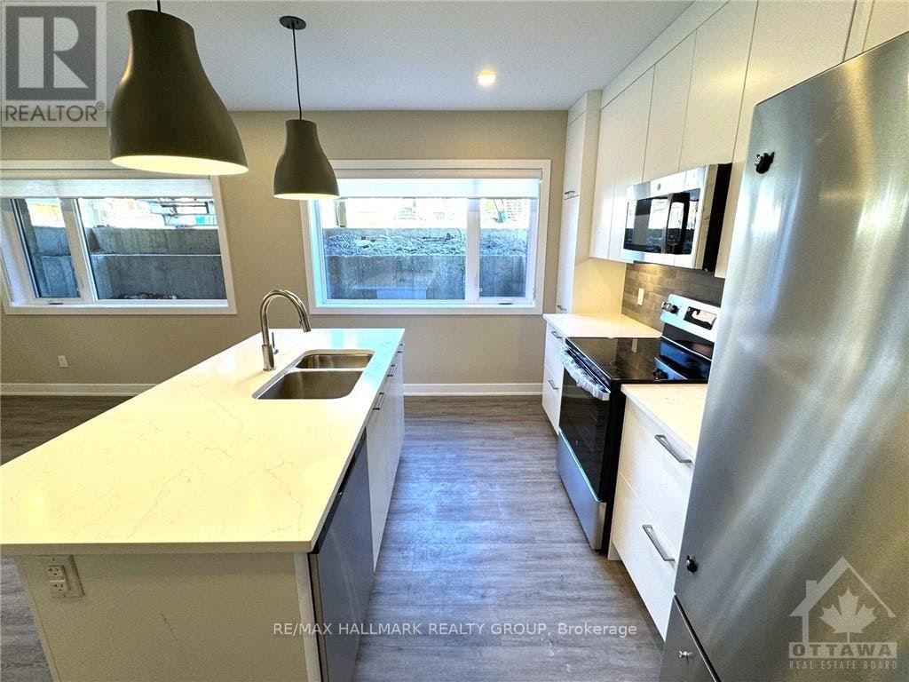 B-320 Mona Avenue, Ottawa, ON, K1L 7A2 - 11