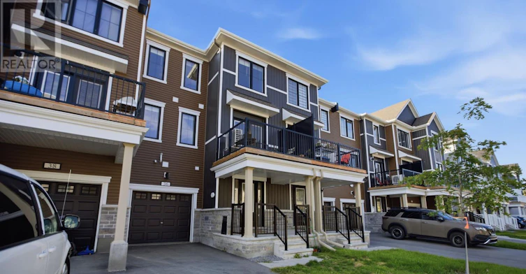 36 Stitch Mews, Ottawa, ON, K0A 2Z0 - 2
