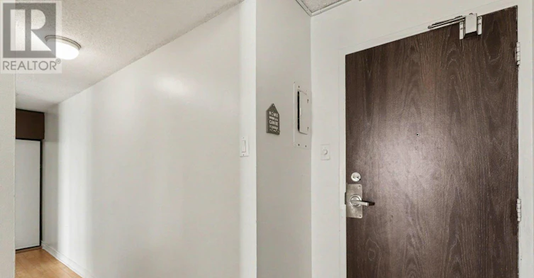2001-1785 Frobisher Lane, Ottawa, ON, K1G 3T7 - 4