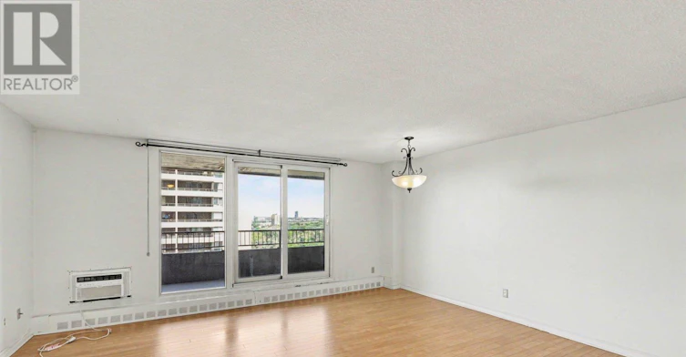 2001-1785 Frobisher Lane, Ottawa, ON, K1G 3T7 - 5