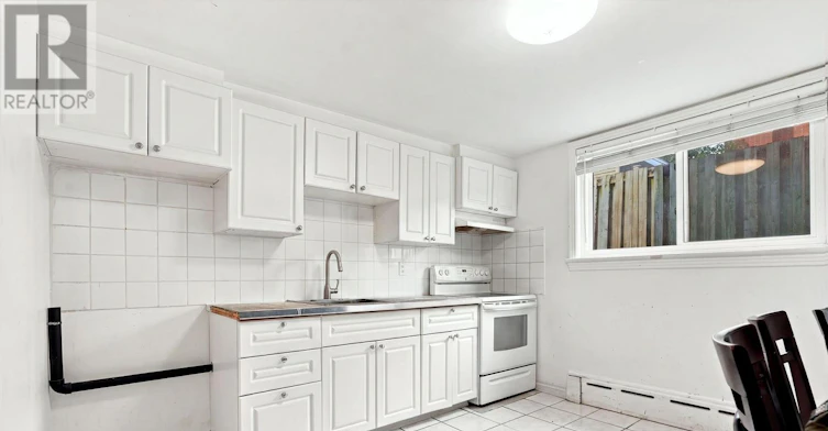 1-251 Ste Monique Street, Ottawa, ON, K1L 7P6 - 4