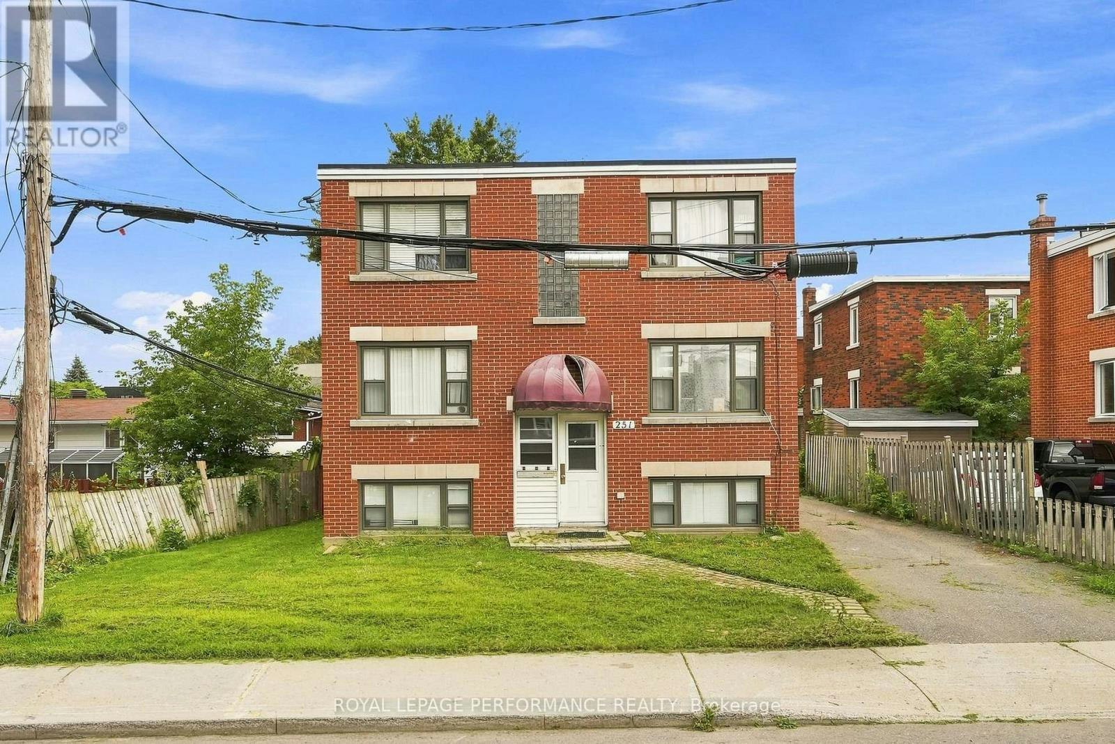 1-251 Ste Monique Street, Ottawa, ON, K1L 7P6
