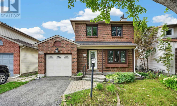 1883 Des Prairies Avenue