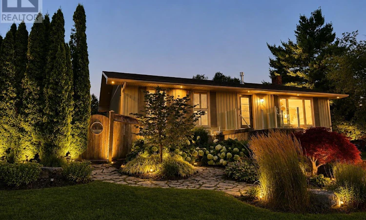 15 The Cedars