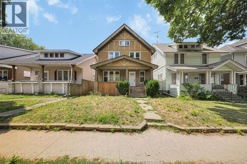 421 Elm Avenue, Windsor, ON, N9A 5H2