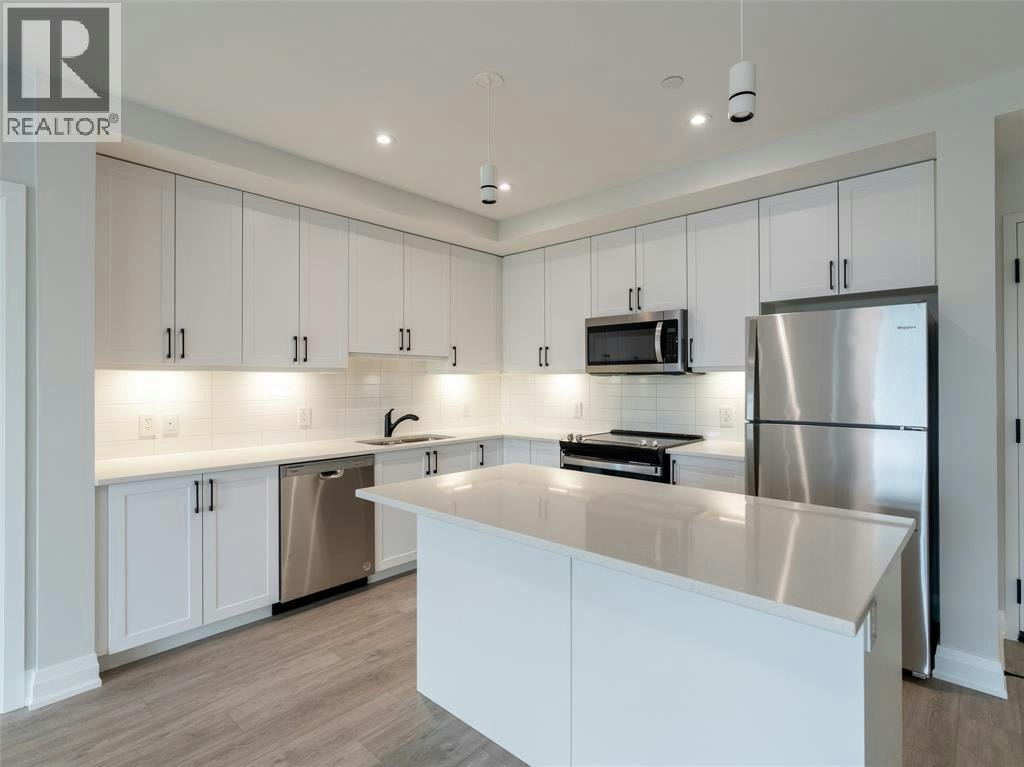 610-1540 Venetian Boulevard, Point Edward, ON, N7T 0A4 - 9