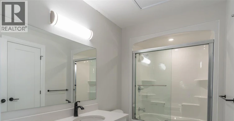610-1540 Venetian Boulevard, Point Edward, ON, N7T 0A4 - 10