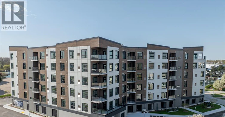 204-1540 Venetian Boulevard, Point Edward, ON, N7T 0A4