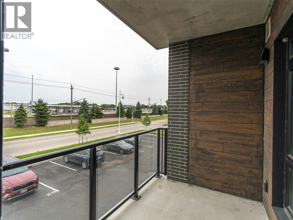 204-1540 Venetian Boulevard, Point Edward, ON, N7T 0A4 - 2