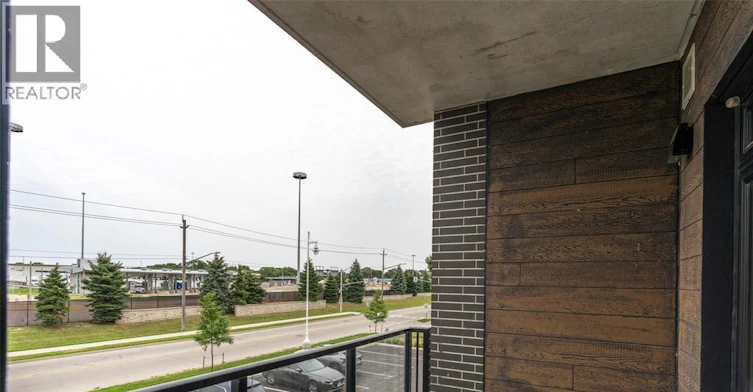204-1540 Venetian Boulevard, Point Edward, ON, N7T 0A4 - 2