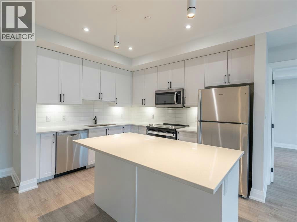204-1540 Venetian Boulevard, Point Edward, ON, N7T 0A4 - 6