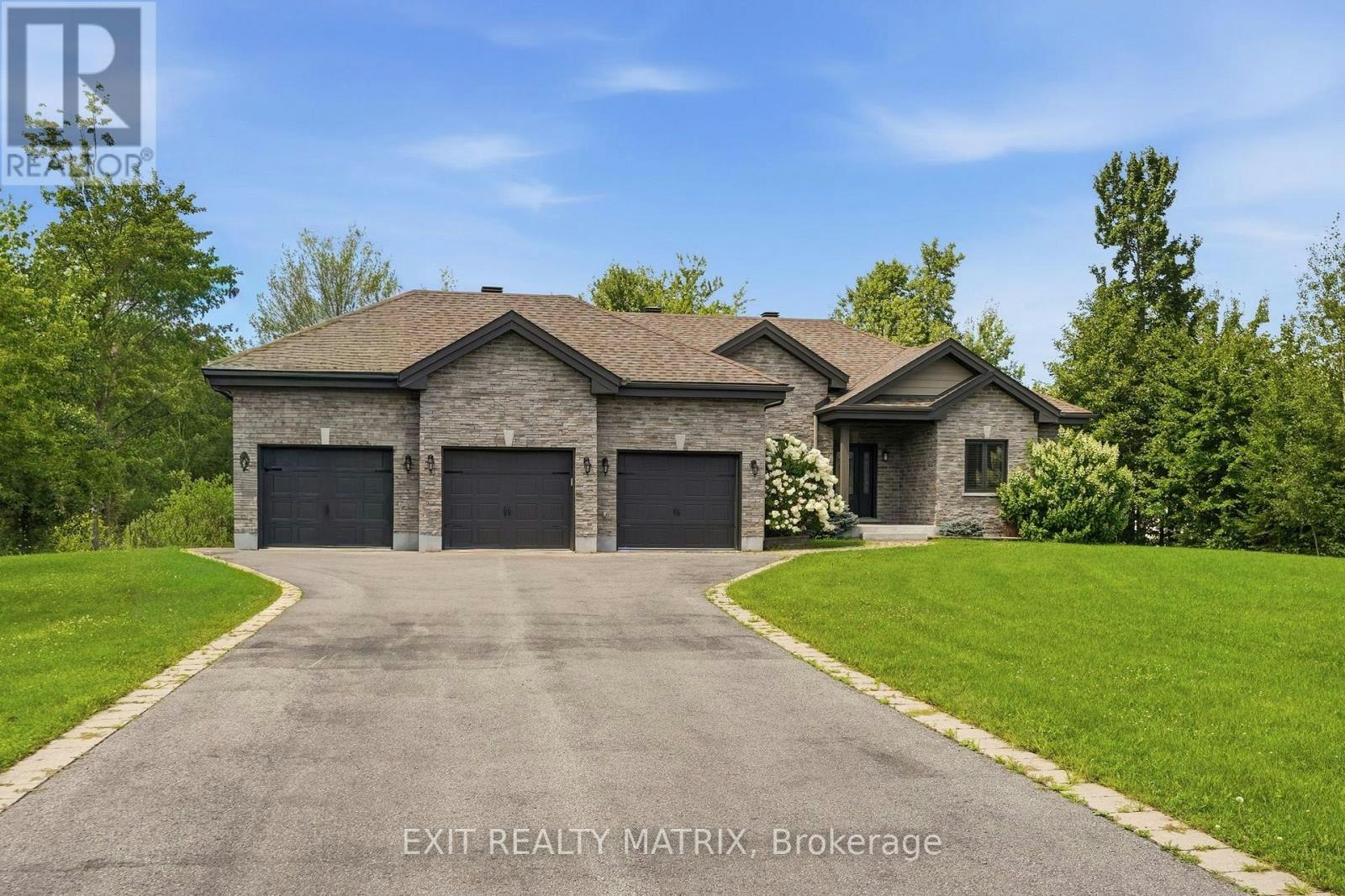 501 Du Parc Road, Hawkesbury, ON, K0B 1K0