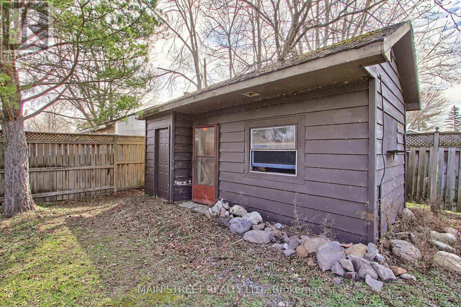 127 Woodfield Drive N, Georgina, ON, L0E 1N0 - 14