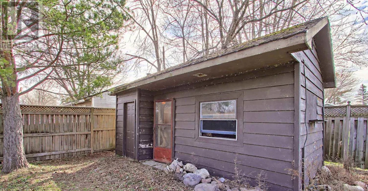 127 Woodfield Drive N, Georgina, ON, L0E 1N0 - 14