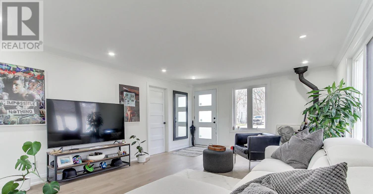 127 Woodfield Drive N, Georgina, ON, L0E 1N0 - 4