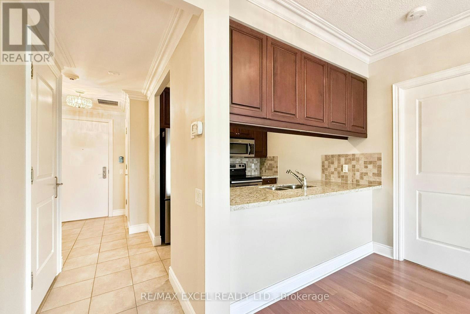408-10101 Yonge Street N, Richmond Hill, ON, L4C 0V6 - 17