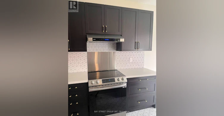 25 Garrett Styles Drive, Georgina, ON, L4P 0J1 - 16