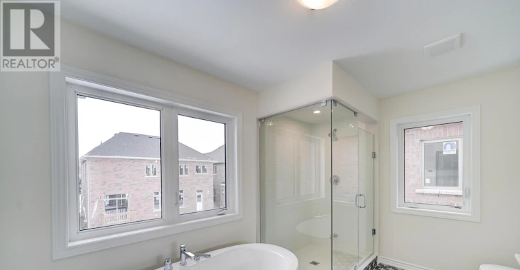 25 Garrett Styles Drive, Georgina, ON, L4P 0J1 - 29