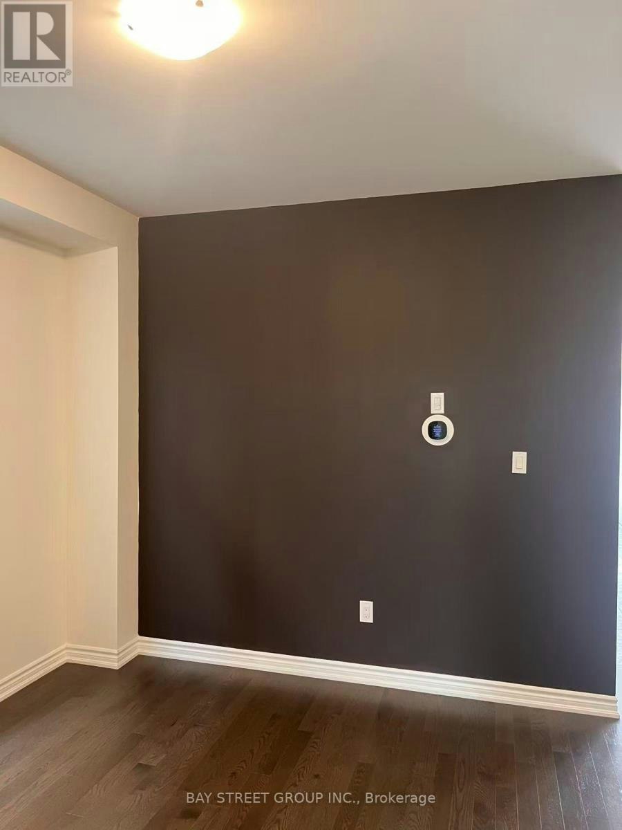 25 Garrett Styles Drive, Georgina, ON, L4P 0J1 - 7