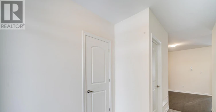 25 Garrett Styles Drive, Georgina, ON, L4P 0J1 - 5