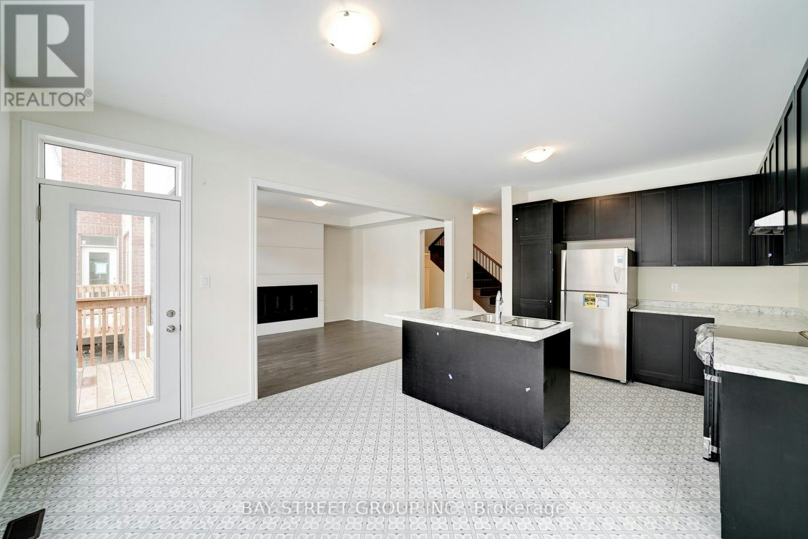 25 Garrett Styles Drive, Georgina, ON, L4P 0J1 - 22