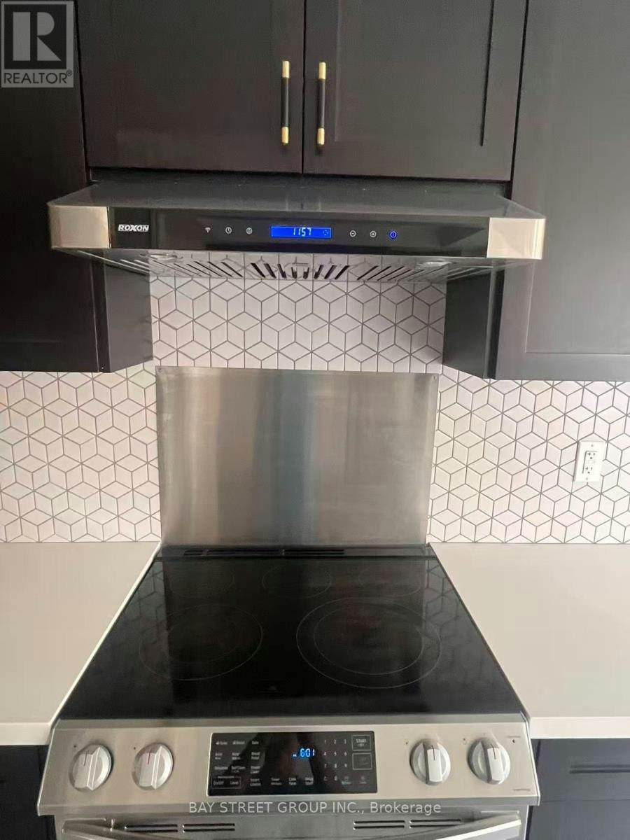 25 Garrett Styles Drive, Georgina, ON, L4P 0J1 - 17