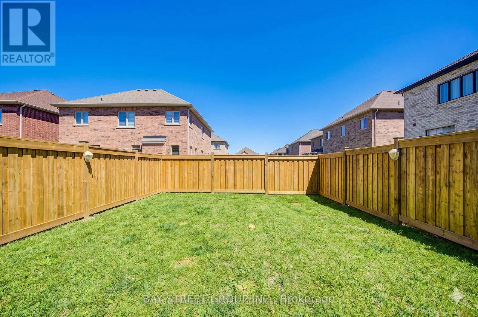25 Garrett Styles Drive, Georgina, ON, L4P 0J1 - 41