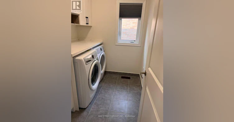 25 Garrett Styles Drive, Georgina, ON, L4P 0J1 - 38